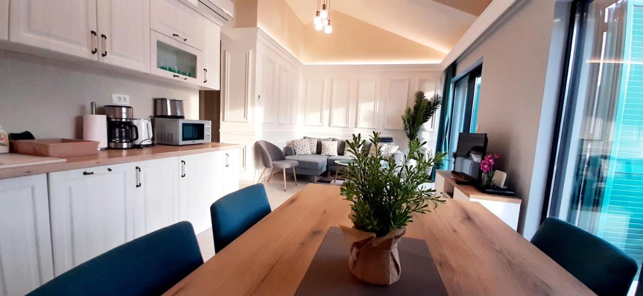 Apartments Boka Blue Dobrota 科托尔 外观 照片