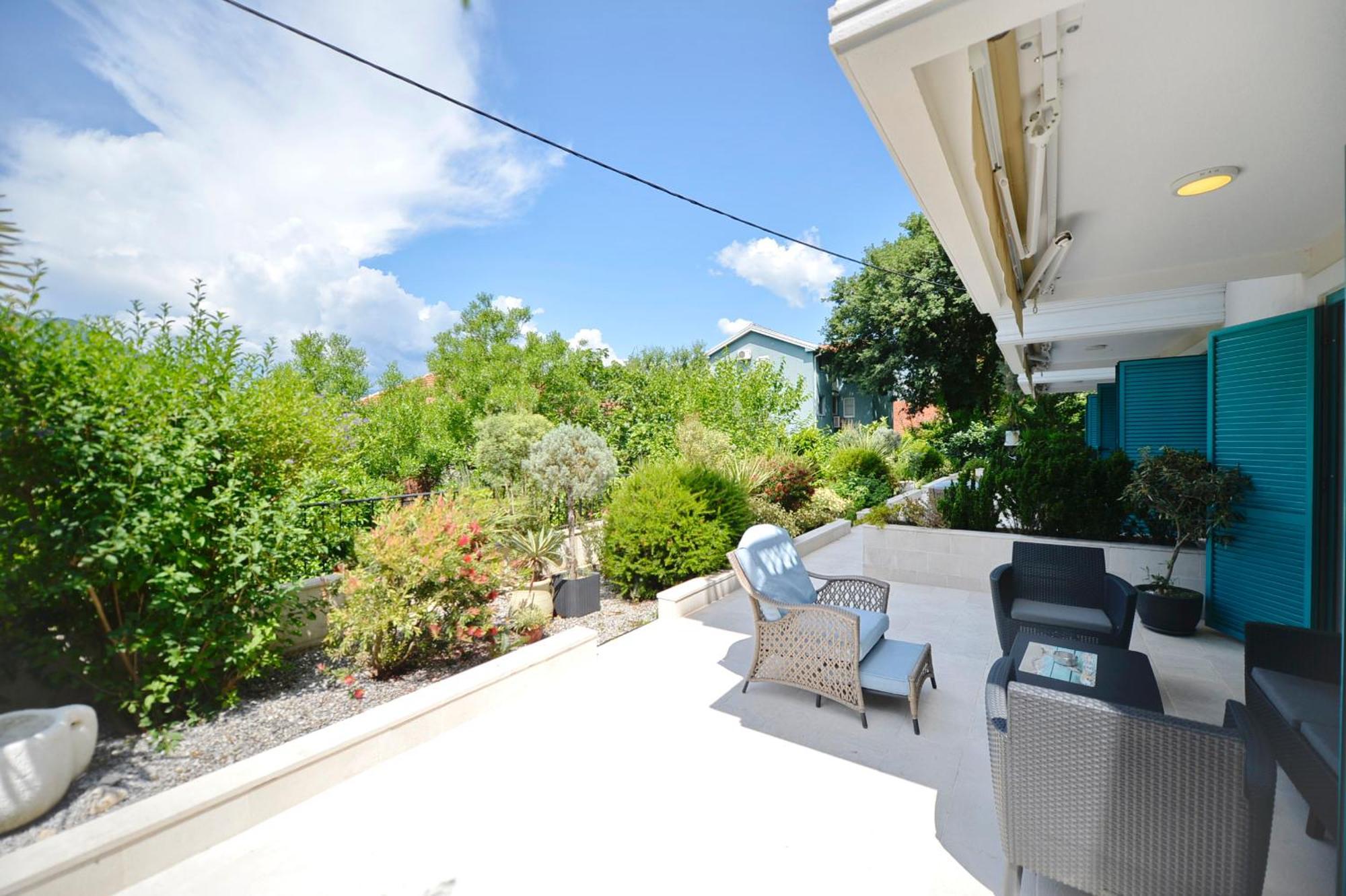 Apartments Boka Blue Dobrota 科托尔 外观 照片