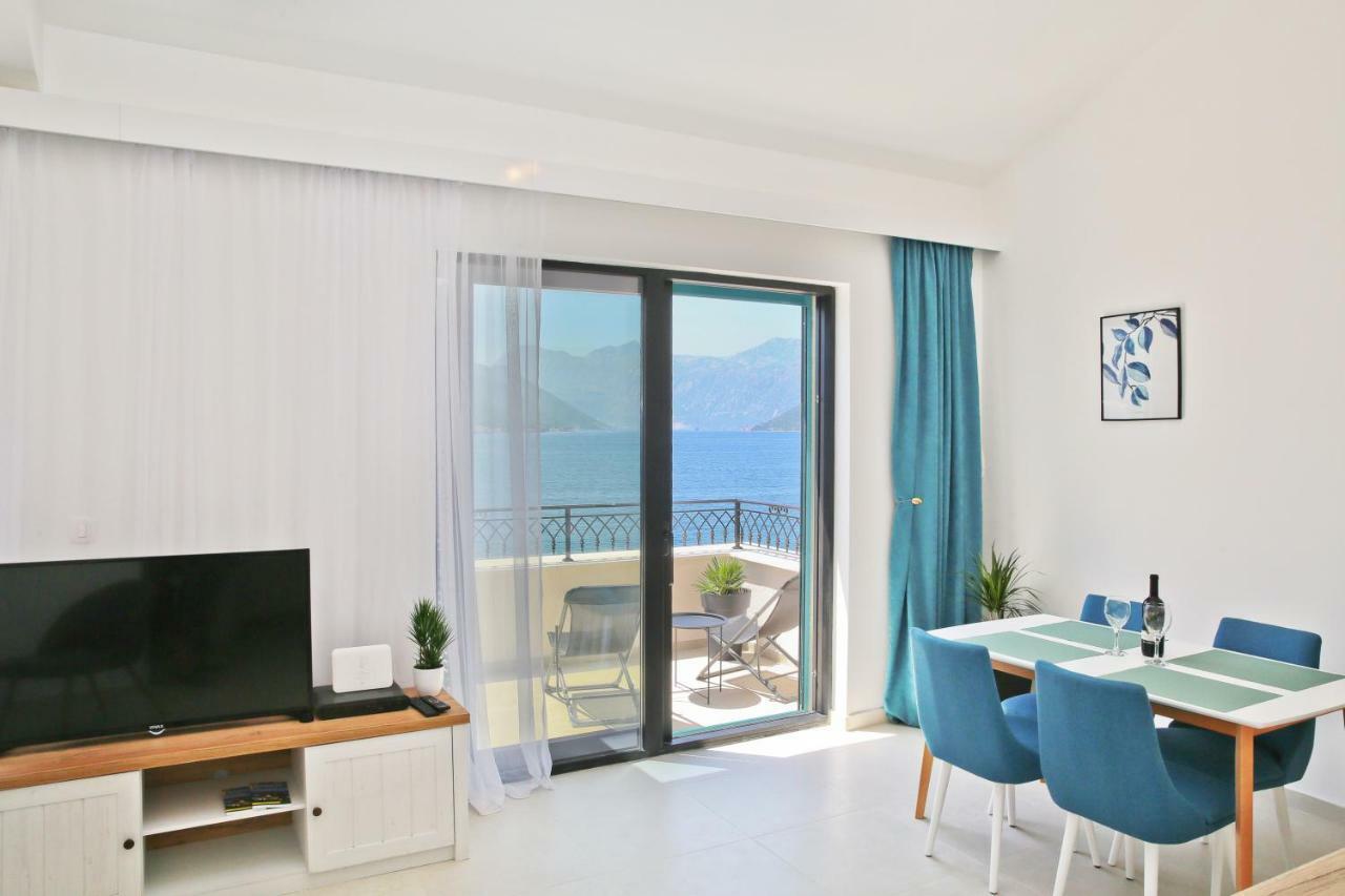 Apartments Boka Blue Dobrota 科托尔 外观 照片