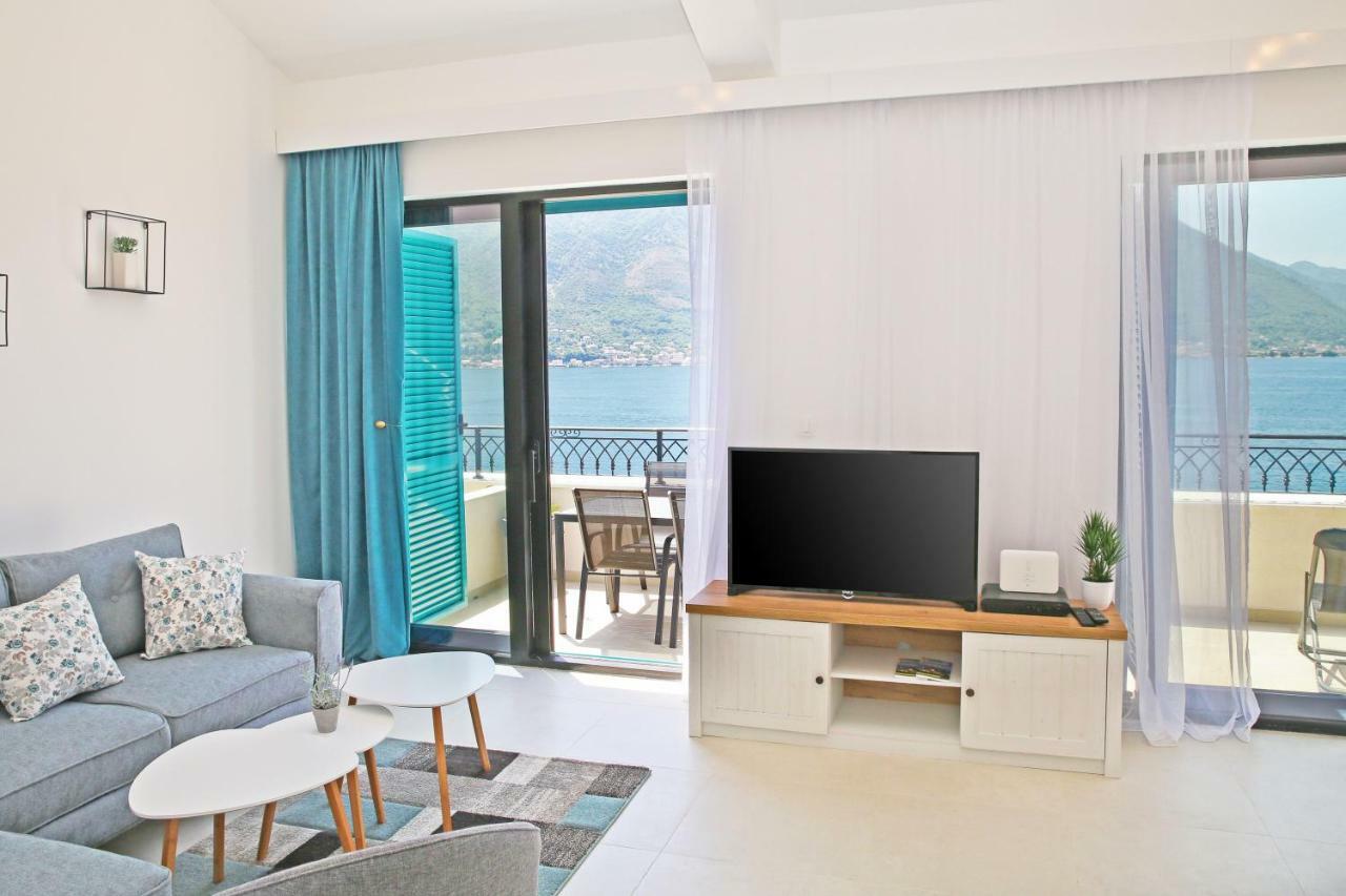 Apartments Boka Blue Dobrota 科托尔 外观 照片