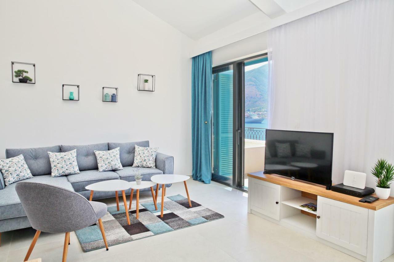 Apartments Boka Blue Dobrota 科托尔 外观 照片