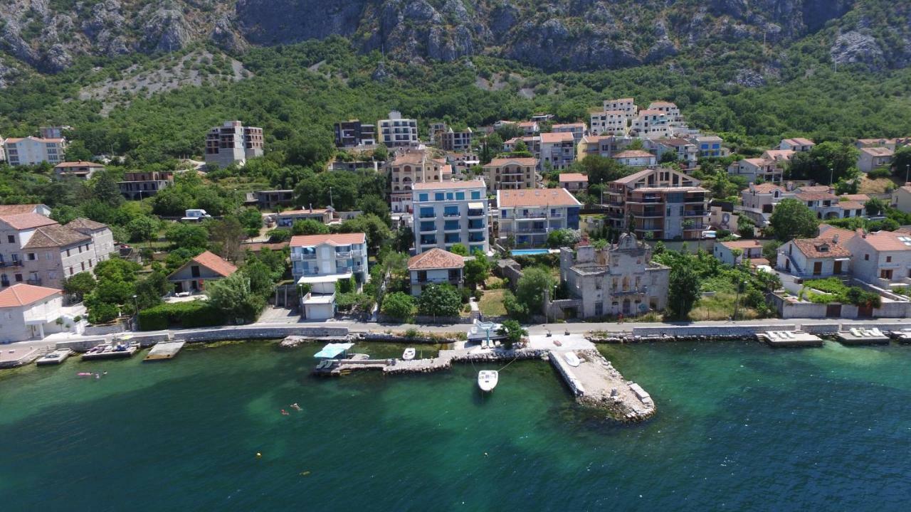 Apartments Boka Blue Dobrota 科托尔 外观 照片