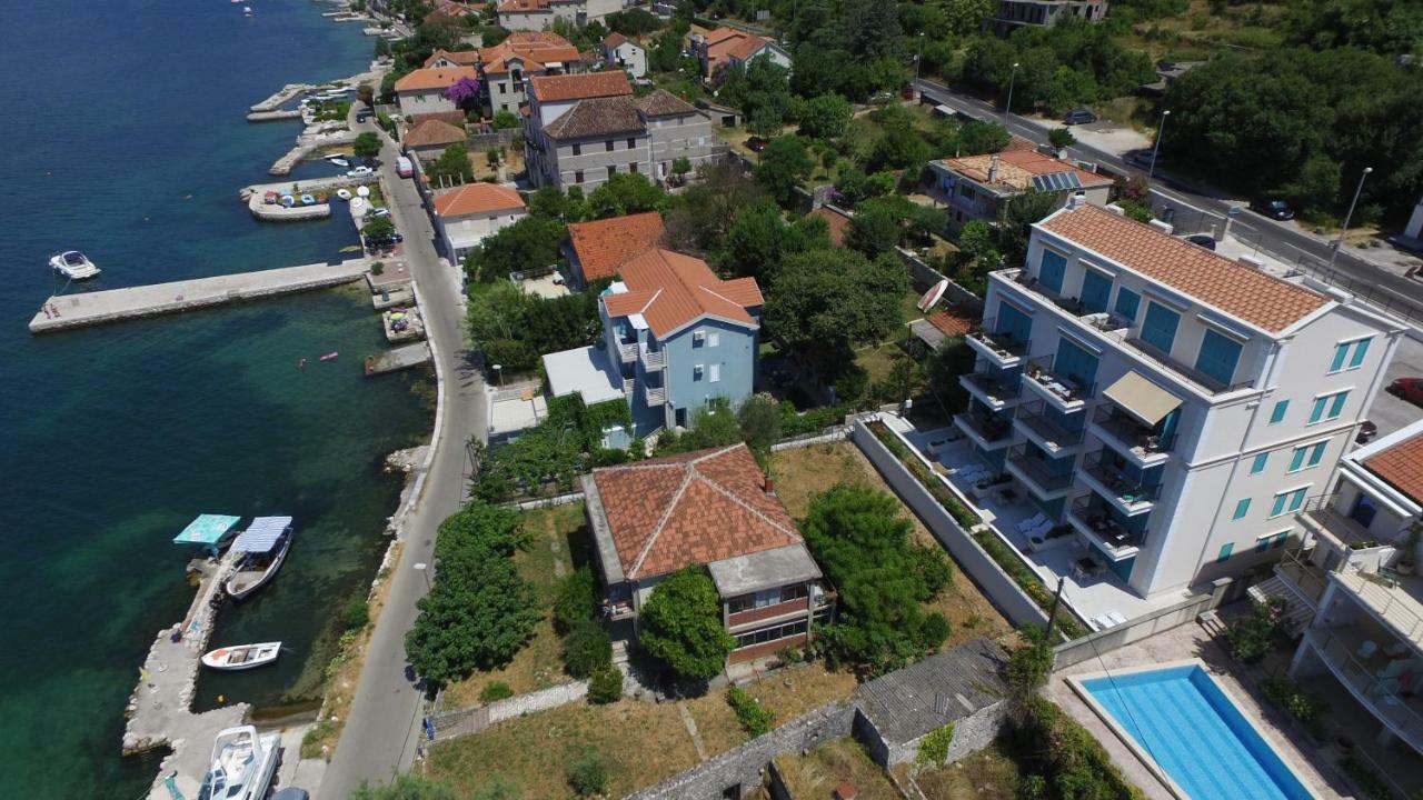 Apartments Boka Blue Dobrota 科托尔 外观 照片